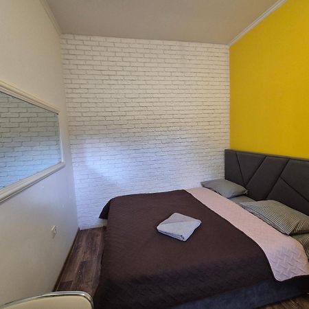 Нова Квартира Студія Біля Ж/Д Вокзалу На Вул. Городоцькій Lviv Room photo